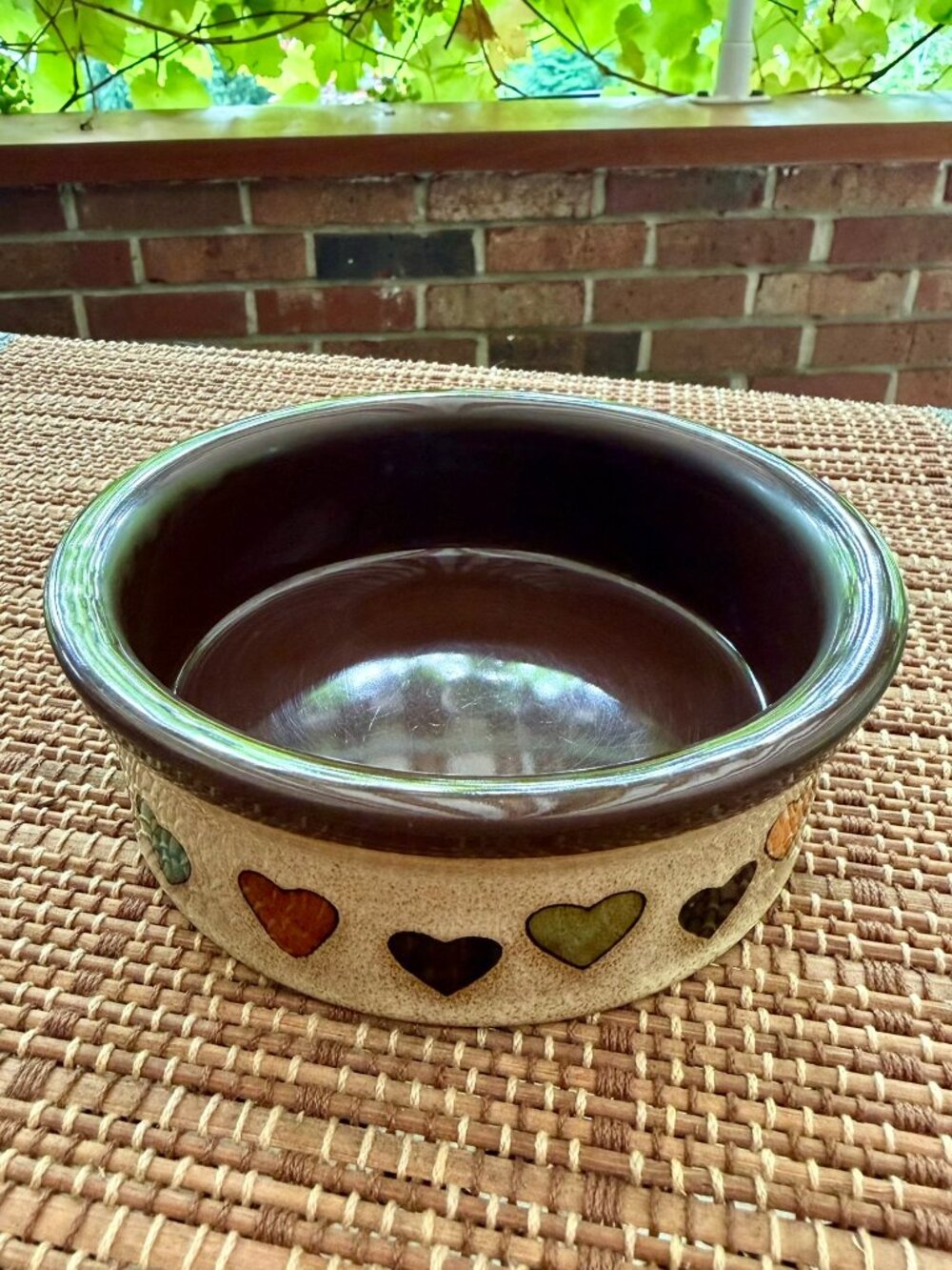 🐾 Ceramic Pet Bowl with Multicolored Hearts – Brown Interior, 5" Wide - Picture 7 of 7